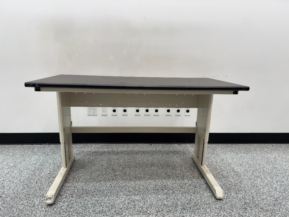 Image of 5' Laboratory Bench